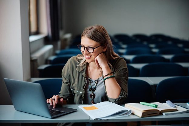 NEW 5K Scholarship Opportunity – Deadline 2/15