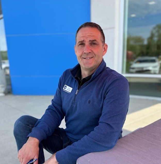 Happy 10-Year CMA Work Anniversary to Chris Weinberg!