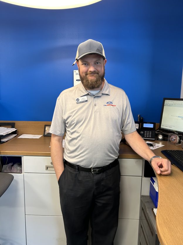 Happy 5-Year CMA Work Anniversary to David Llewellyn!